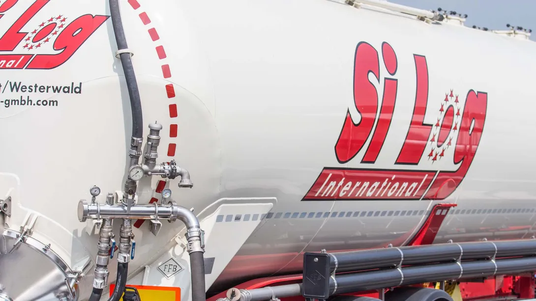 SiLog Lkw Seitenansicht Silo Fahrzeug Slider 1